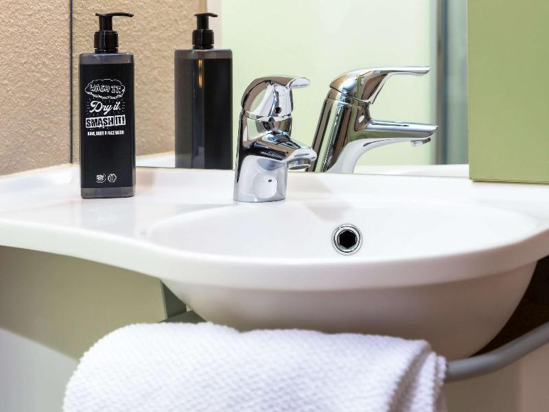 Ibis Budget Versailles تراب المظهر الخارجي الصورة